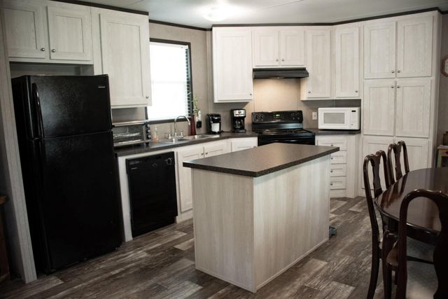 23602 Saxon Way, Hockley, TX 77447