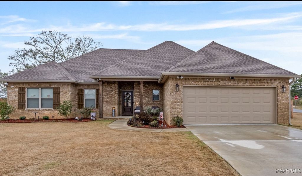 18 Liberty Bell Drive, Eclectic, AL 36024