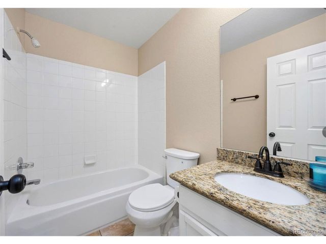 1246 S Zeno Cir B, Aurora, CO 80017