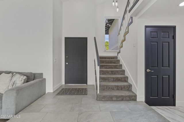 20448 Calhaven Drive, Saugus, CA 91390