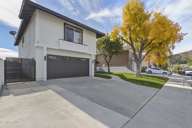 20448 Calhaven Drive, Saugus, CA 91390