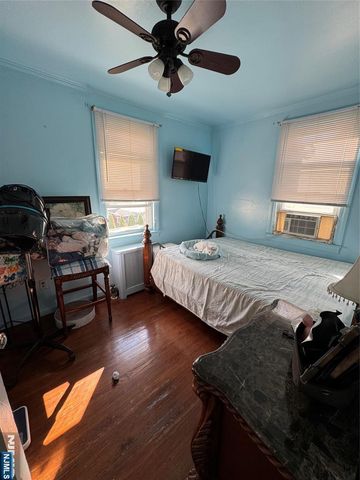 492 Westminster Place, Lodi, NJ 07644