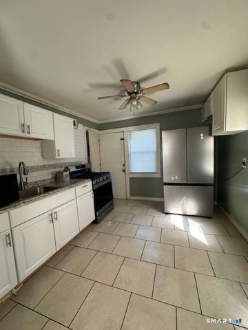 184 Pearl Harbor Street 2, Bridgeport, CT 06610