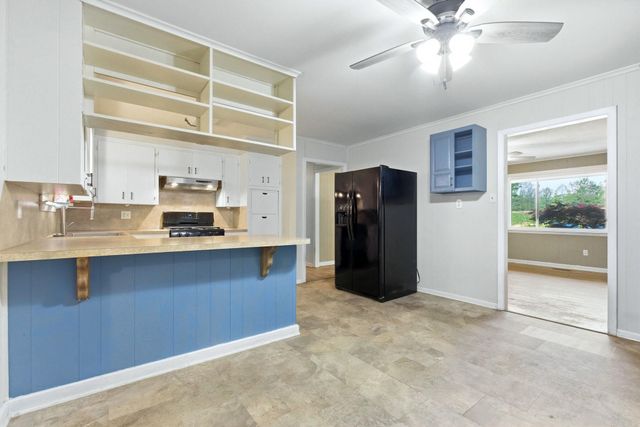 1213 N Shady Ln, Bauxite, AR 72015