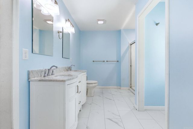 1213 N Shady Ln, Bauxite, AR 72015