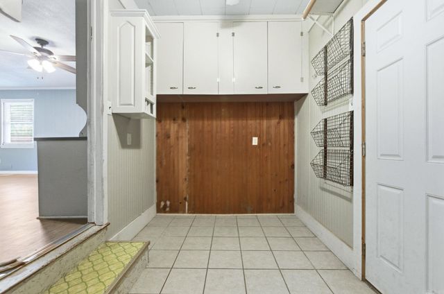 1213 N Shady Ln, Bauxite, AR 72015