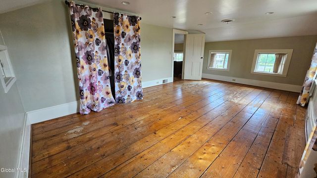 1129 New York 295, Chatham, NY 12060