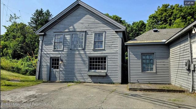 1129 New York 295, Chatham, NY 12060