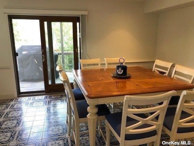 14 Kensington Street, Lido Beach, NY 11561