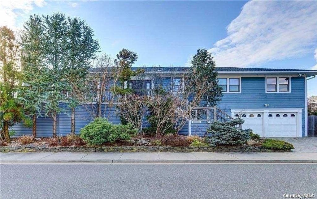 14 Kensington Street, Lido Beach, NY 11561