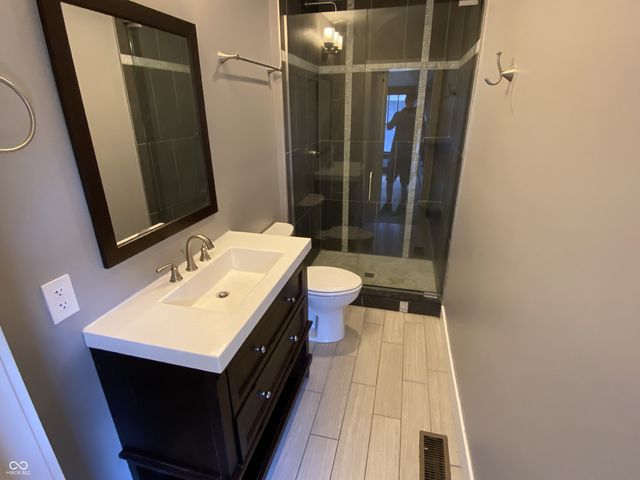 3047 N College Avenue, Indianapolis, IN 46205