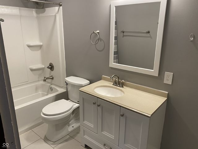 3047 N College Avenue, Indianapolis, IN 46205
