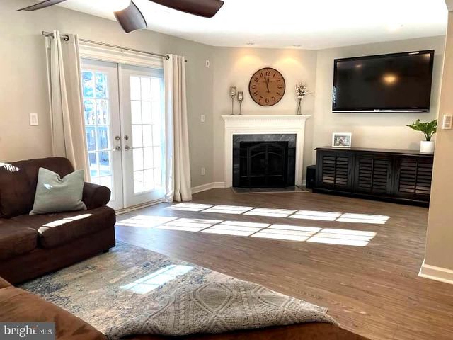 313 HAZELWOOD LN, Marlton, NJ 08053