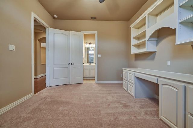 101 E Silverwood Ranch Estate, Shenandoah, TX 77384