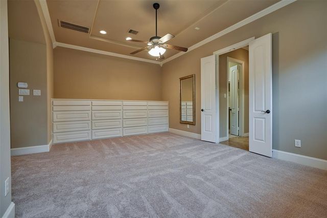 101 E Silverwood Ranch Estate, Shenandoah, TX 77384