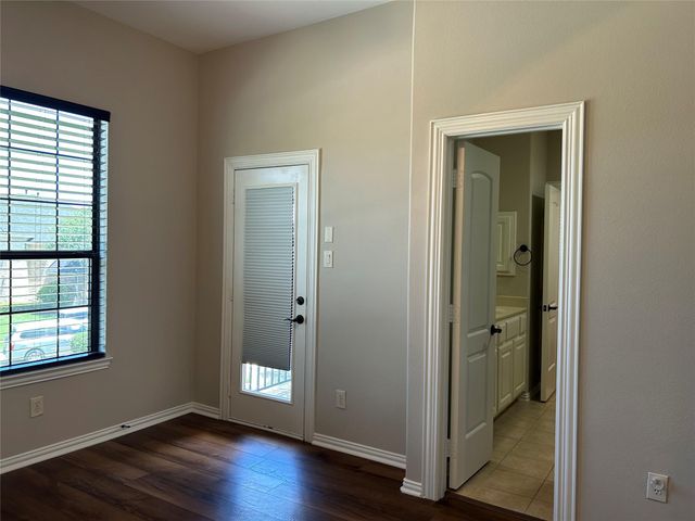 101 E Silverwood Ranch Estate, Shenandoah, TX 77384