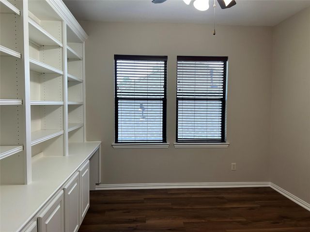101 E Silverwood Ranch Estate, Shenandoah, TX 77384