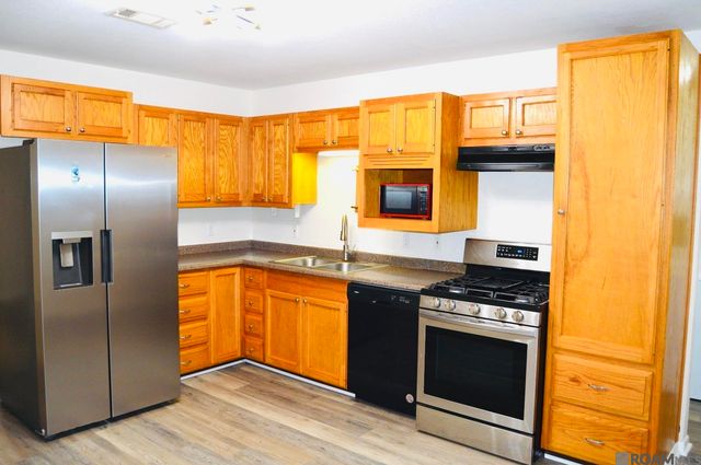 11674 Baylor Dr, Baton Rouge, LA 70816