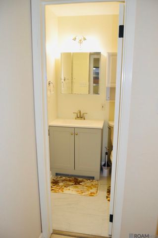 11674 Baylor Dr, Baton Rouge, LA 70816