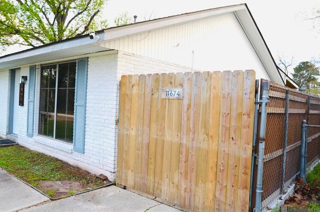11674 Baylor Dr, Baton Rouge, LA 70816