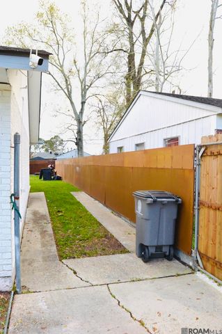 11674 Baylor Dr, Baton Rouge, LA 70816