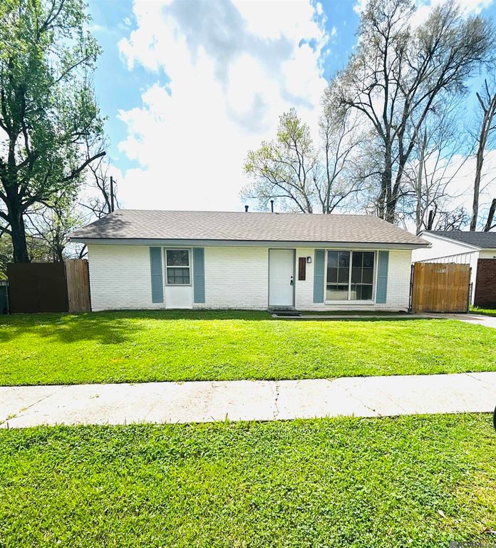 11674 Baylor Dr, Baton Rouge, LA 70816