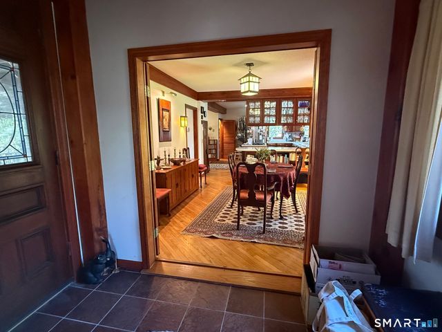 8 Ivy Road, Stonington, CT 06355