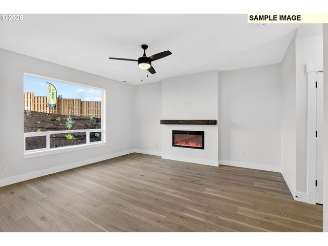 2339 E OTTER Loop 29, La Center, WA 98629