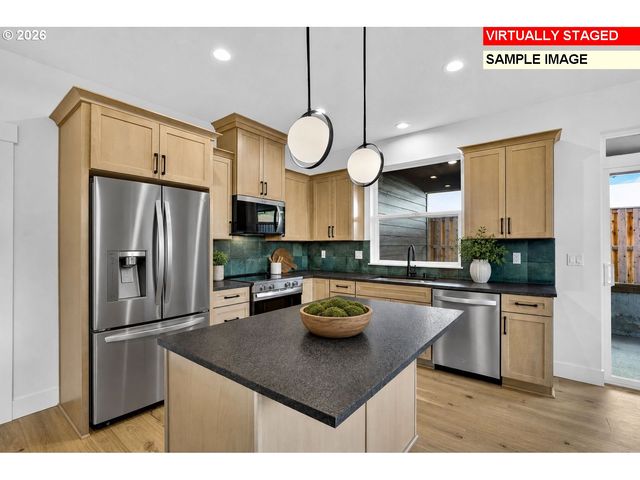 2339 E OTTER Loop 29, La Center, WA 98629