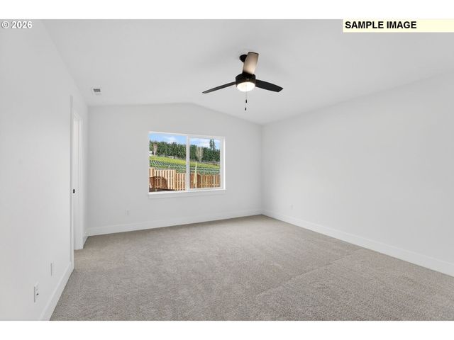 2339 E OTTER Loop 29, La Center, WA 98629