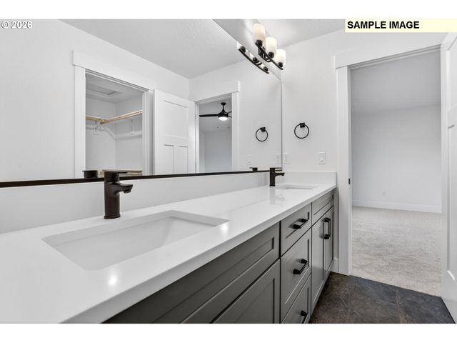 2339 E OTTER Loop 29, La Center, WA 98629