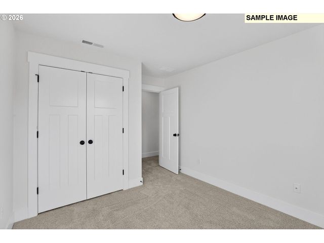 2339 E OTTER Loop 29, La Center, WA 98629