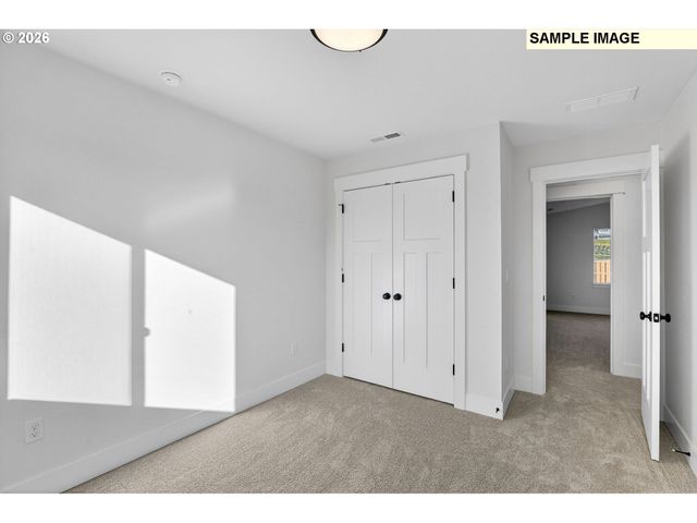 2339 E OTTER Loop 29, La Center, WA 98629