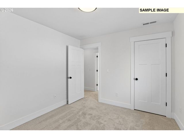 2339 E OTTER Loop 29, La Center, WA 98629