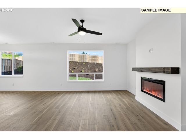 2339 E OTTER Loop 29, La Center, WA 98629