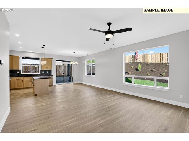2339 E OTTER Loop 29, La Center, WA 98629