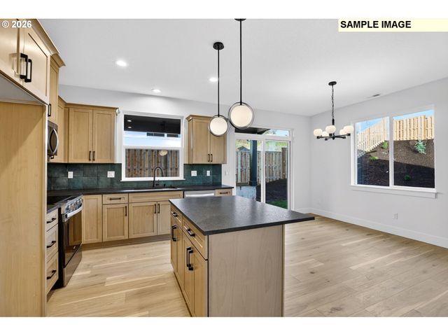 2339 E OTTER Loop 29, La Center, WA 98629