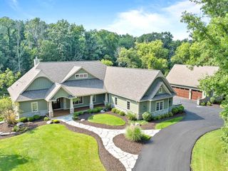1540 Geneva Club DRIVE #18-24, Lake Geneva, WI 53147