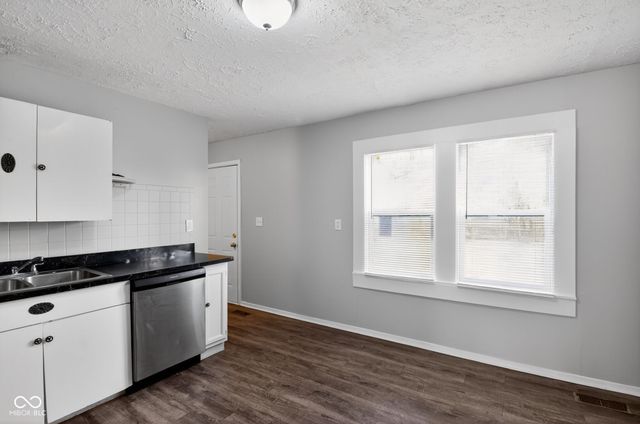 2337 Sickle Road, Indianapolis, IN 46219