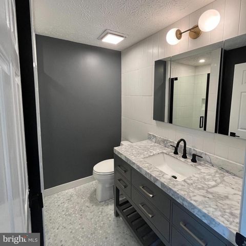 7807 EDMUNDS, Elkridge, MD 21075