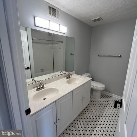 7807 EDMUNDS, Elkridge, MD 21075