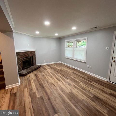 7807 EDMUNDS, Elkridge, MD 21075