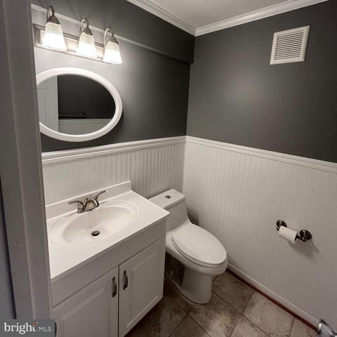 7807 EDMUNDS, Elkridge, MD 21075