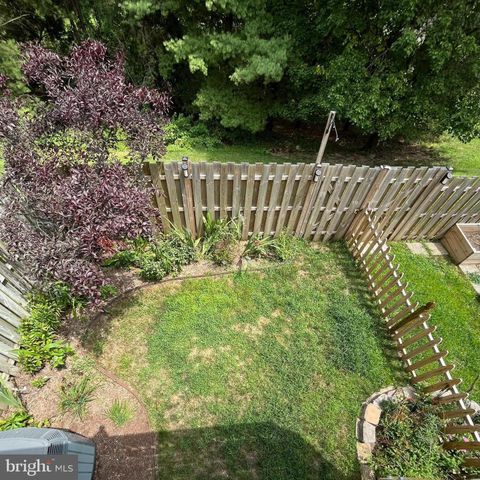 7807 EDMUNDS, Elkridge, MD 21075