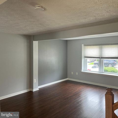 7807 EDMUNDS, Elkridge, MD 21075
