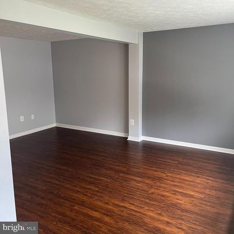 7807 EDMUNDS, Elkridge, MD 21075