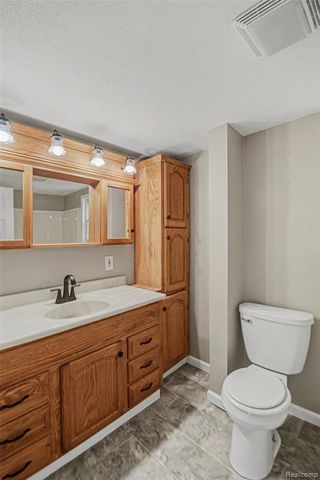 5330 E Vienna Road, Clio, MI 48420