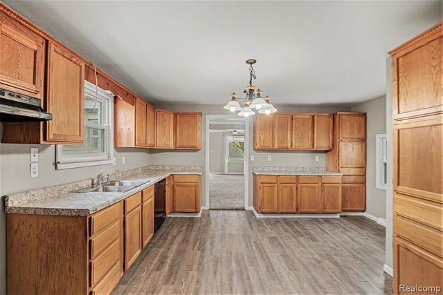 5330 E Vienna Road, Clio, MI 48420