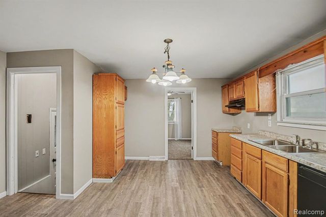 5330 E Vienna Road, Clio, MI 48420