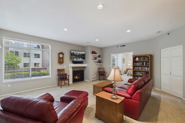 7400 Edinborough Way 5103, Edina, MN 55435
